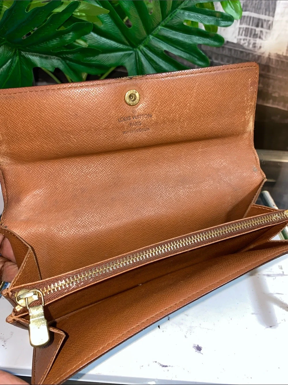 Authentic Louis Vuitton Vintage Monogram Sarah Wallet